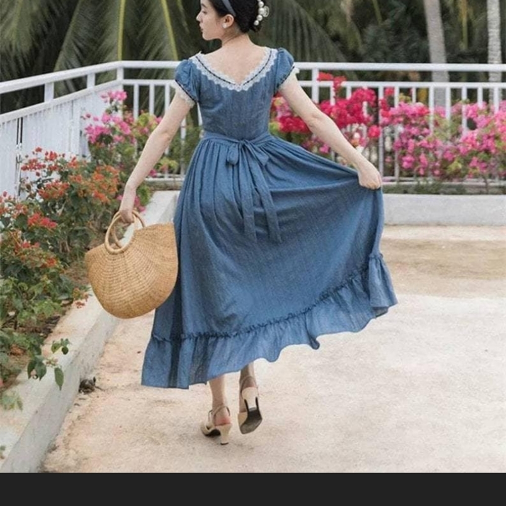 Meg Victorian dress, - Picture 5 of 9